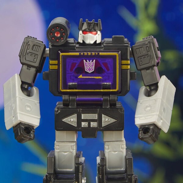 Transformers Legacy Evolution Soundblaster Product Image  (112 of 115)